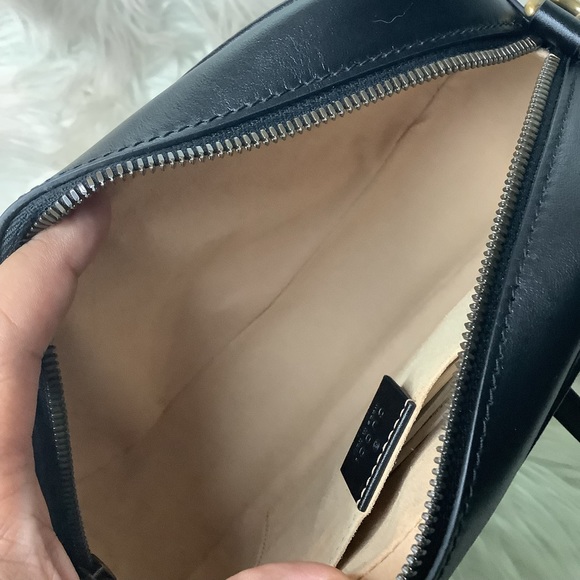 GG MARMONT SMALL SHOULDER BAG - Picture 11 of 14